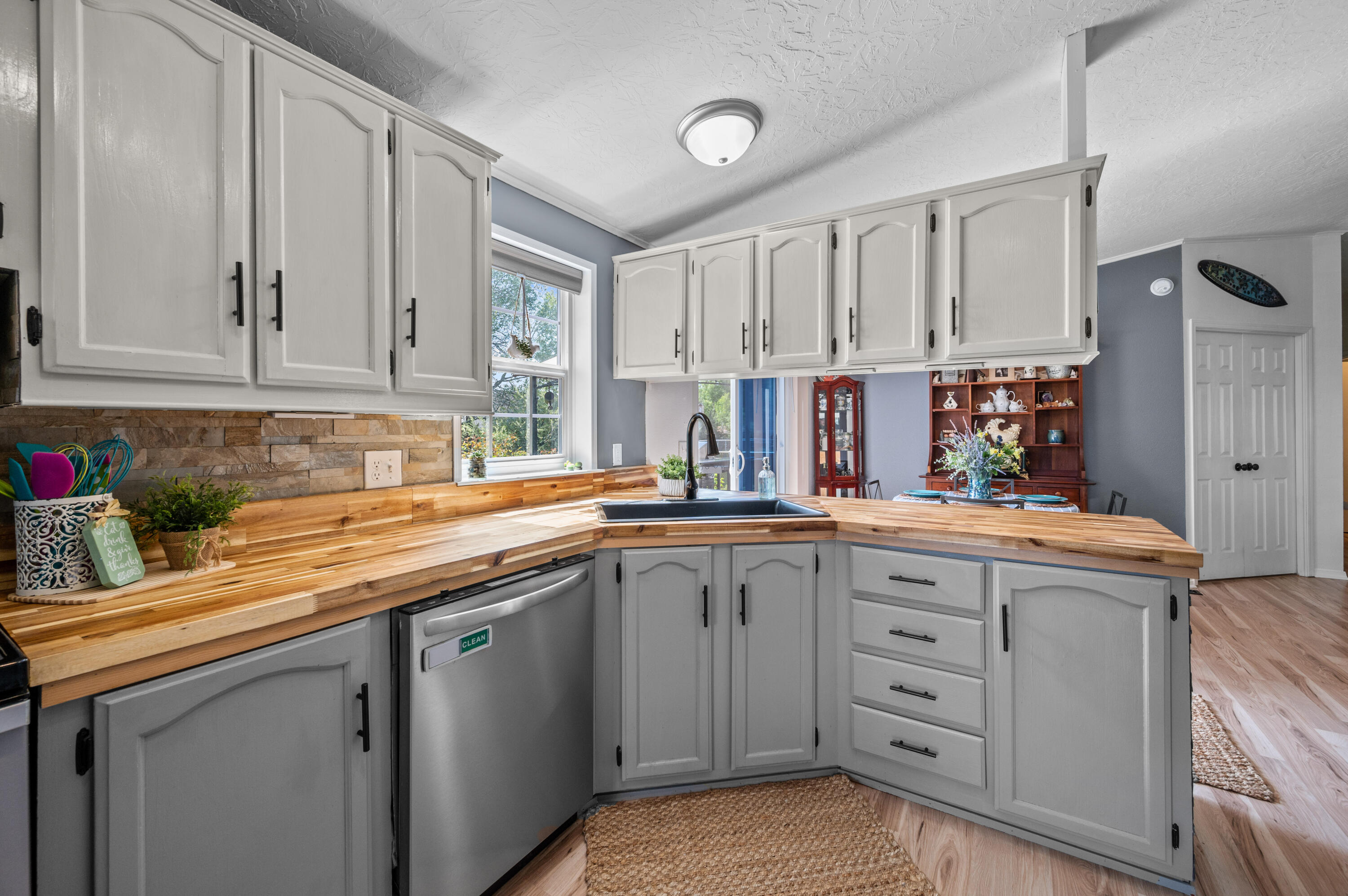 Sunshine - Residential