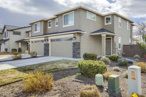 Featured picture for the property 220216826