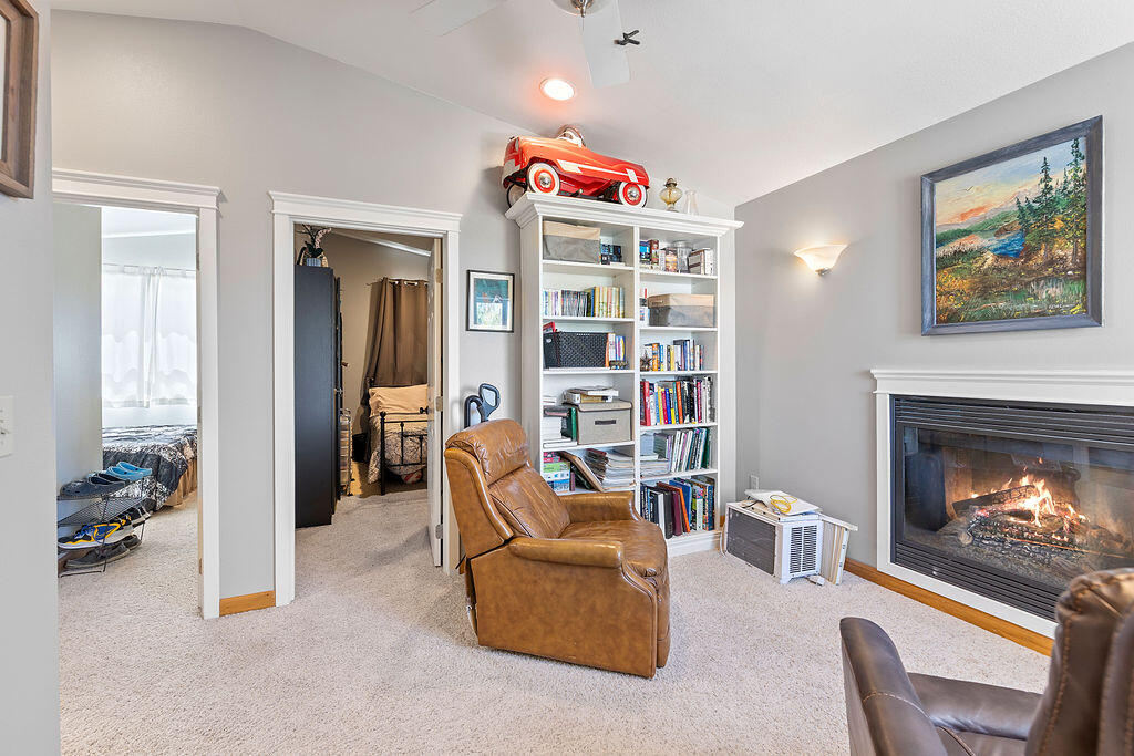 Loma Vista - Residential