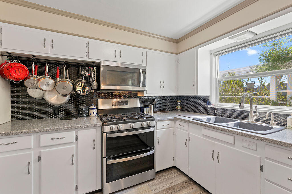 Loma Vista - Residential