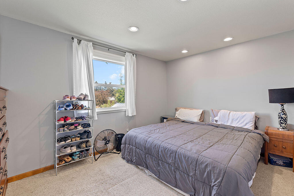 Loma Vista - Residential