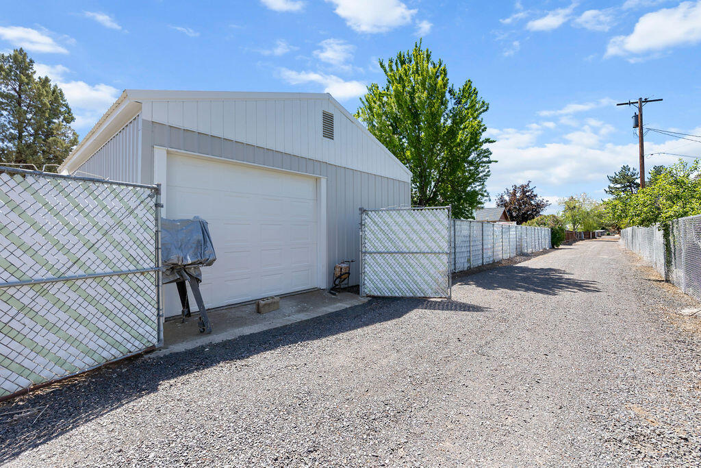 Loma Vista - Residential