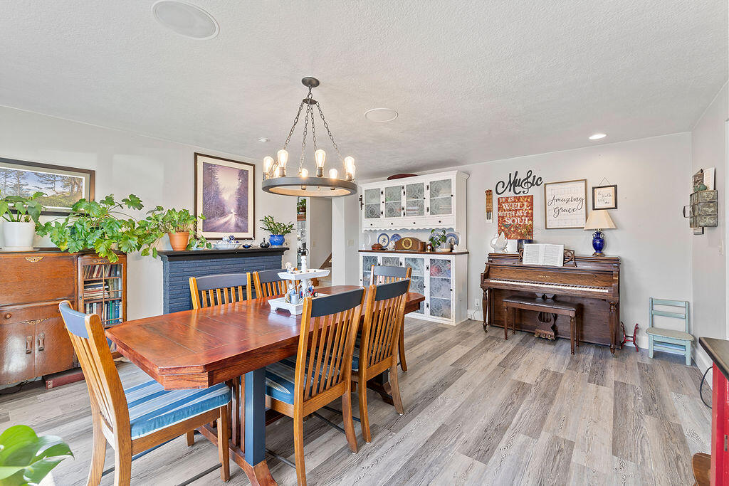 Loma Vista - Residential