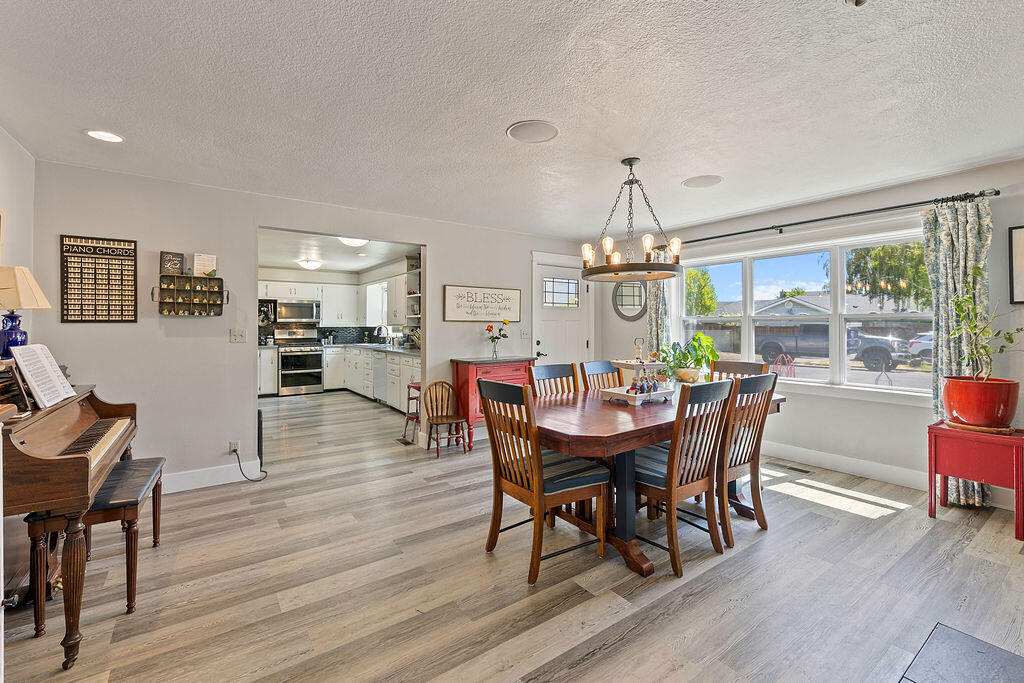 Loma Vista - Residential