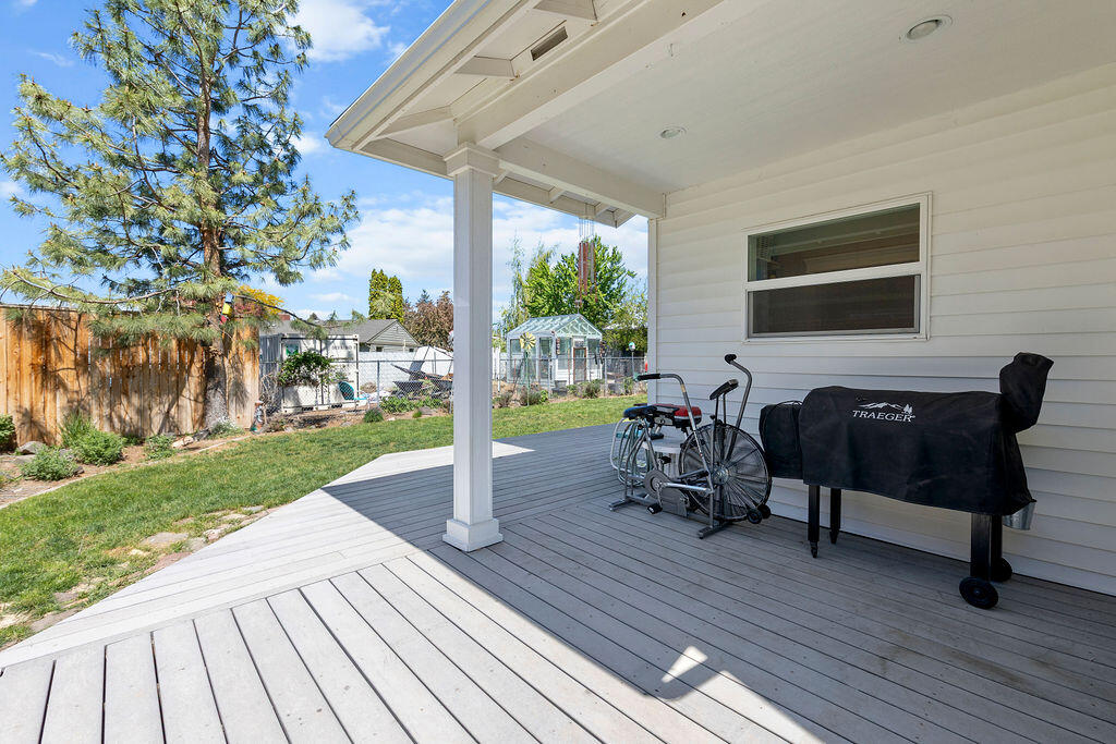 Loma Vista - Residential