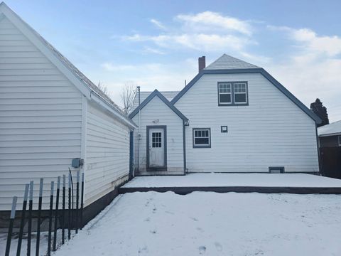 Tiny photo for 413 S H Street, Lakeview, OR 97630 (MLS # 220216939)