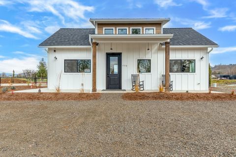 Tiny photo for 201 Bogey Lane, Eagle Point, OR 97524 (MLS # 220214951)