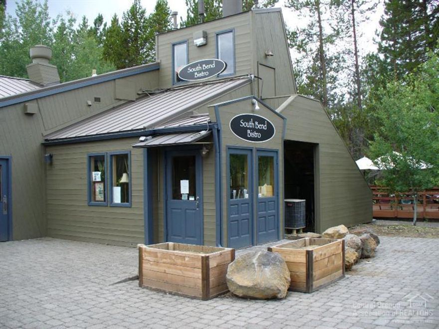 Sunriver Dining in style. Premiere Sunriver dinner house with fine intimate dining. Modern America cuisine with a touch of French and Italian. Open for dinner only and offering indoor and outdoor seating. Terrific opportunity for owner chef or new resident to Sunriver. New lease may be required with new ownership, that may require open hours and days to match The Village At Sunriver.