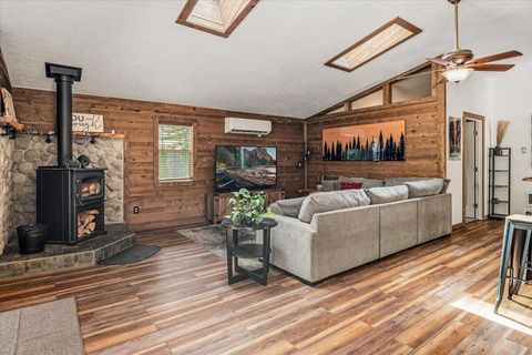 Tiny photo for 18961 River Woods Drive, Bend, OR 97702 (MLS # 220219703)