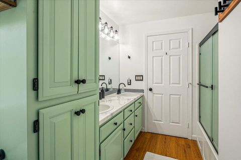 Tiny photo for 18961 River Woods Drive, Bend, OR 97702 (MLS # 220219703)