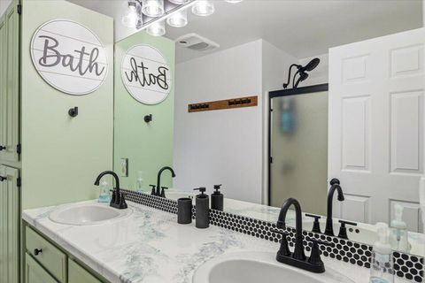 Tiny photo for 18961 River Woods Drive, Bend, OR 97702 (MLS # 220219703)