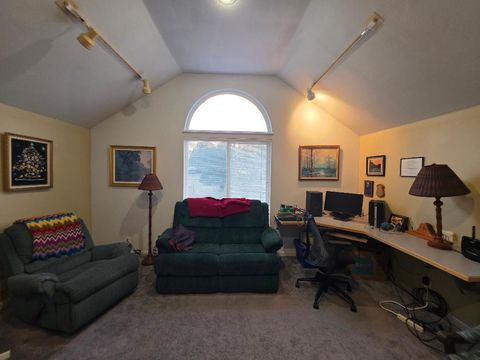 Tiny photo for 271 S Fairway Road, Tygh Valley, OR 97063 (MLS # 220219836)