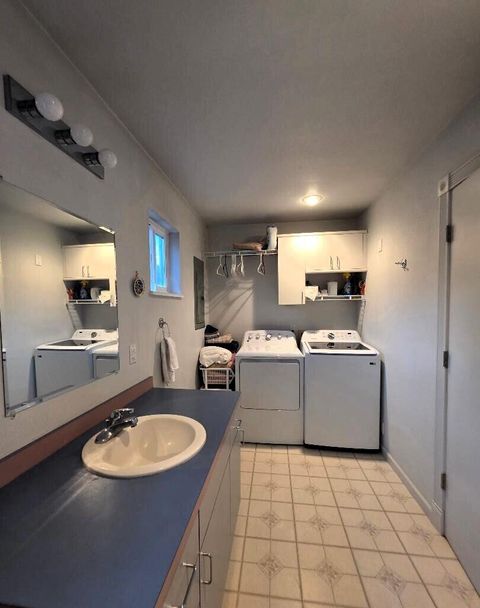 Tiny photo for 271 S Fairway Road, Tygh Valley, OR 97063 (MLS # 220219836)