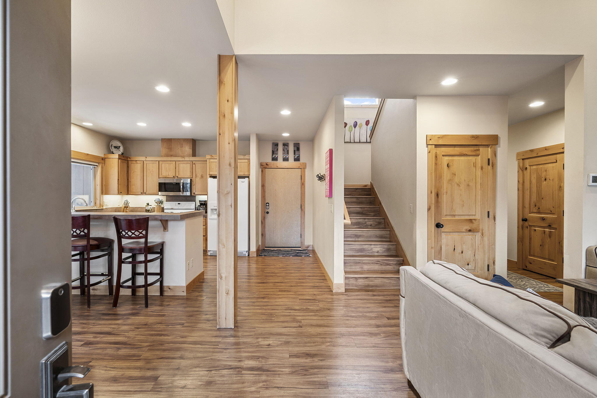 2737 NW Skyliners Road