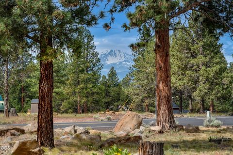 Tiny photo for 70160 Doggie Drive, Sisters, OR 97759 (MLS # 220222894)
