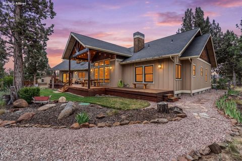 Tiny photo for 70160 Doggie Drive, Sisters, OR 97759 (MLS # 220222894)