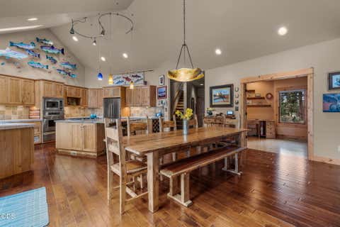 Tiny photo for 70160 Doggie Drive, Sisters, OR 97759 (MLS # 220222894)