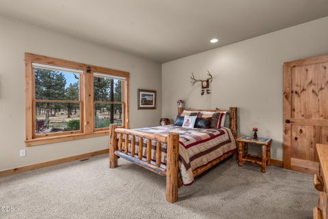 Tiny photo for 70160 Doggie Drive, Sisters, OR 97759 (MLS # 220222894)