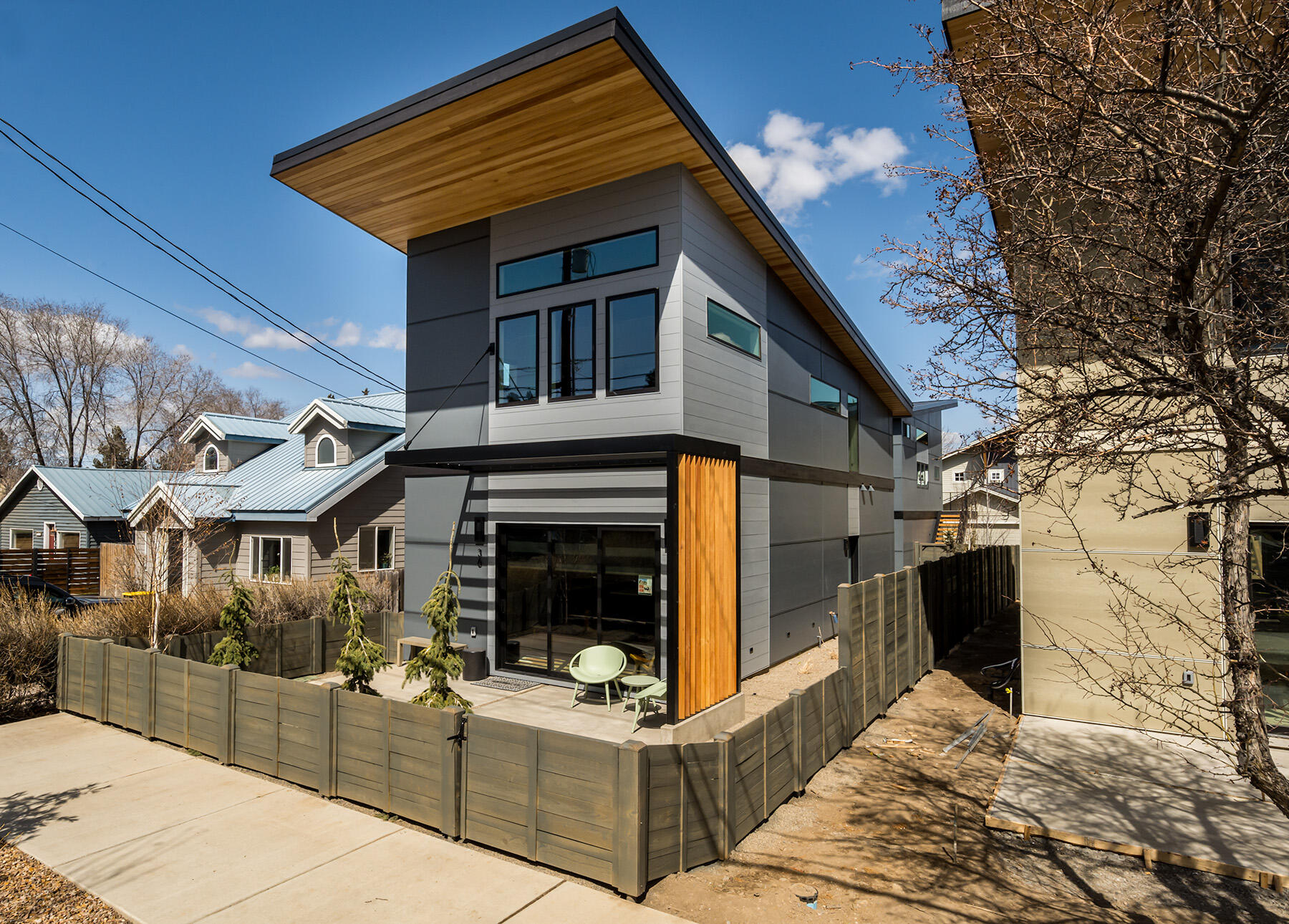 18 SW Roosevelt Avenue 4