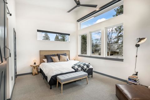 Tiny photo for 18 SW Roosevelt Avenue #4, Bend, OR 97702 (MLS # 220215877)