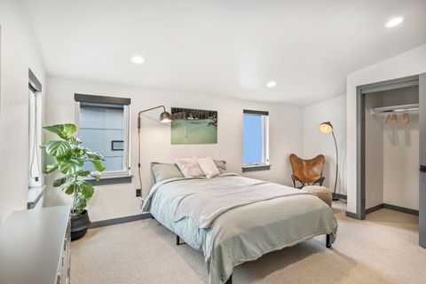 Tiny photo for 18 SW Roosevelt Avenue #4, Bend, OR 97702 (MLS # 220215877)