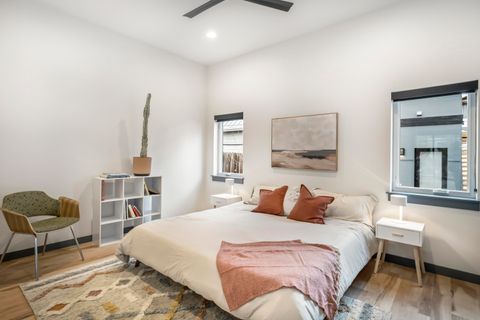 Tiny photo for 18 SW Roosevelt Avenue #4, Bend, OR 97702 (MLS # 220215877)