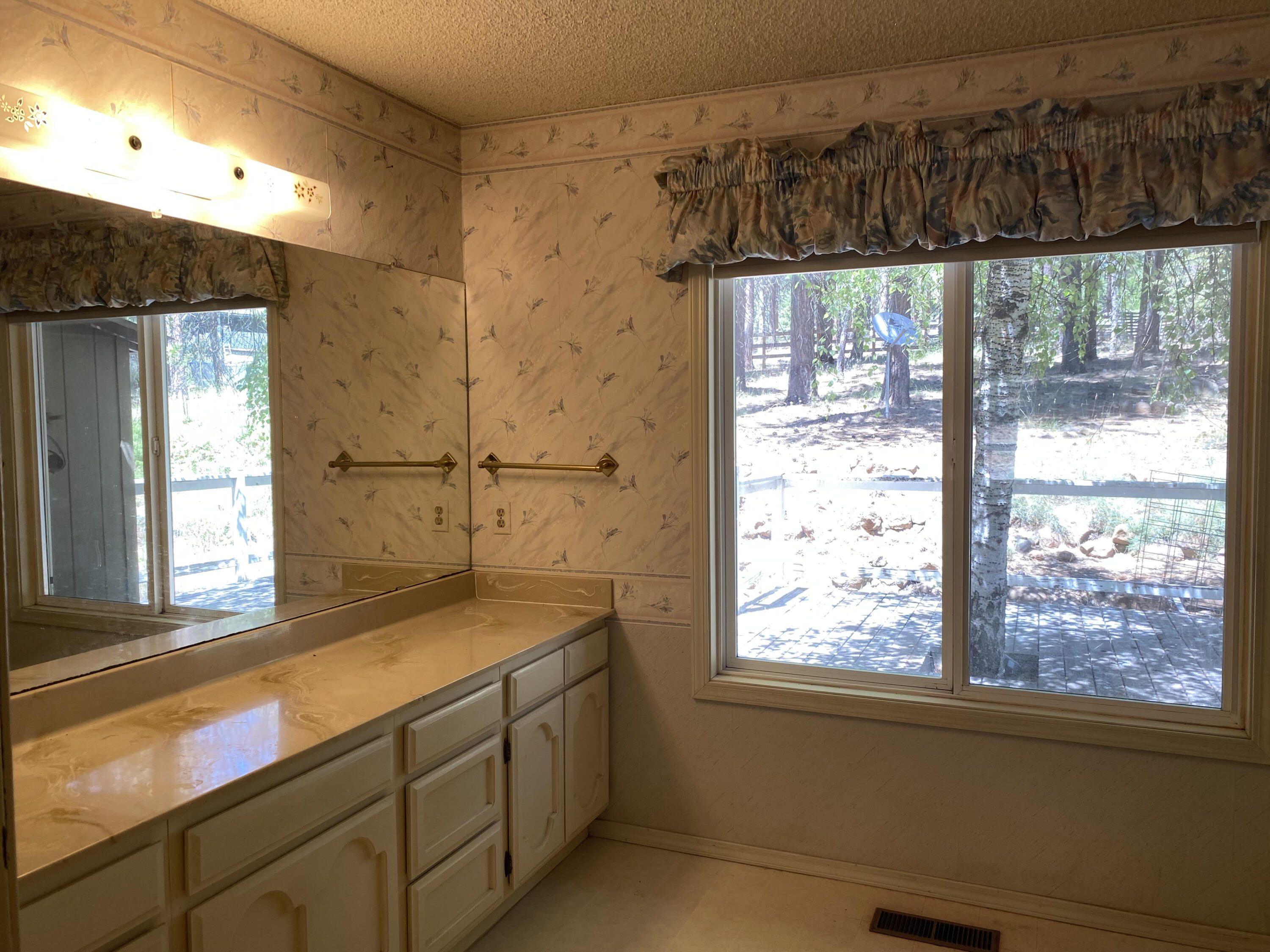Klamath River Acres -First Addition - Residential