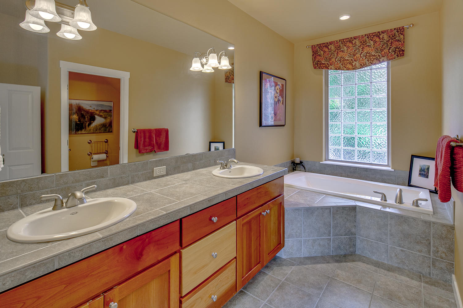 Eagle Crest - Residential