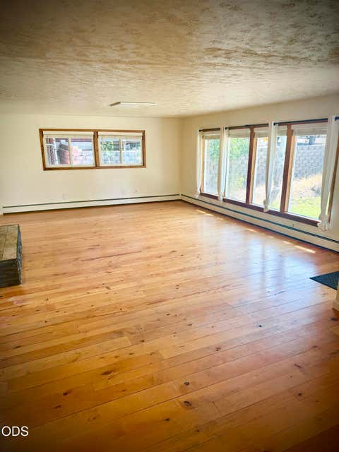 Tiny photo for 1845 Lawrence Street, Klamath Falls, OR 97601 (MLS # 220226599)