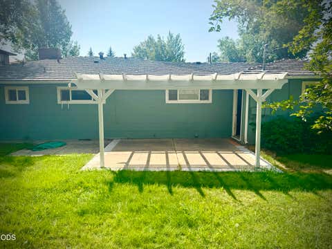 Tiny photo for 1845 Lawrence Street, Klamath Falls, OR 97601 (MLS # 220226599)