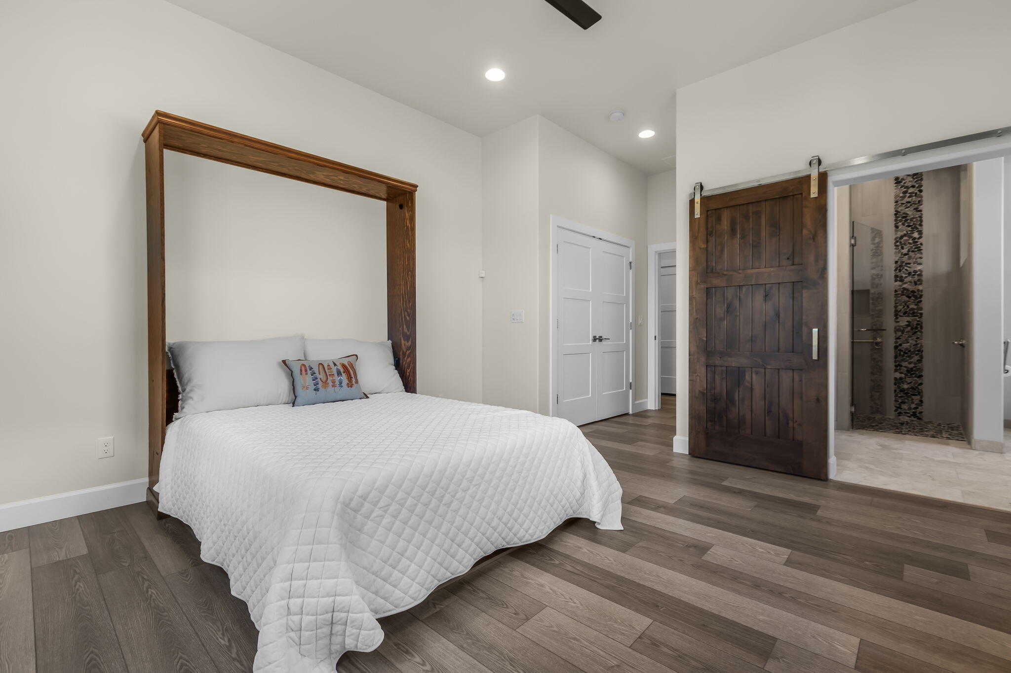 Eagle Crest - Residential