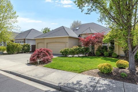 Tiny photo for 162 Bellerive Drive, Eagle Point, OR 97524 (MLS # 220219415)