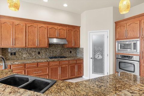 Tiny photo for 162 Bellerive Drive, Eagle Point, OR 97524 (MLS # 220219415)