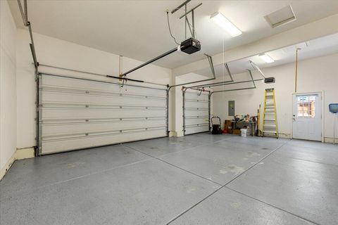 Tiny photo for 162 Bellerive Drive, Eagle Point, OR 97524 (MLS # 220219415)