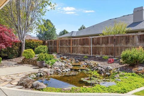 Tiny photo for 162 Bellerive Drive, Eagle Point, OR 97524 (MLS # 220219415)
