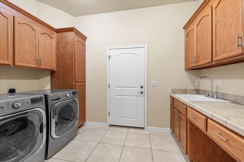 Tiny photo for 162 Bellerive Drive, Eagle Point, OR 97524 (MLS # 220219415)