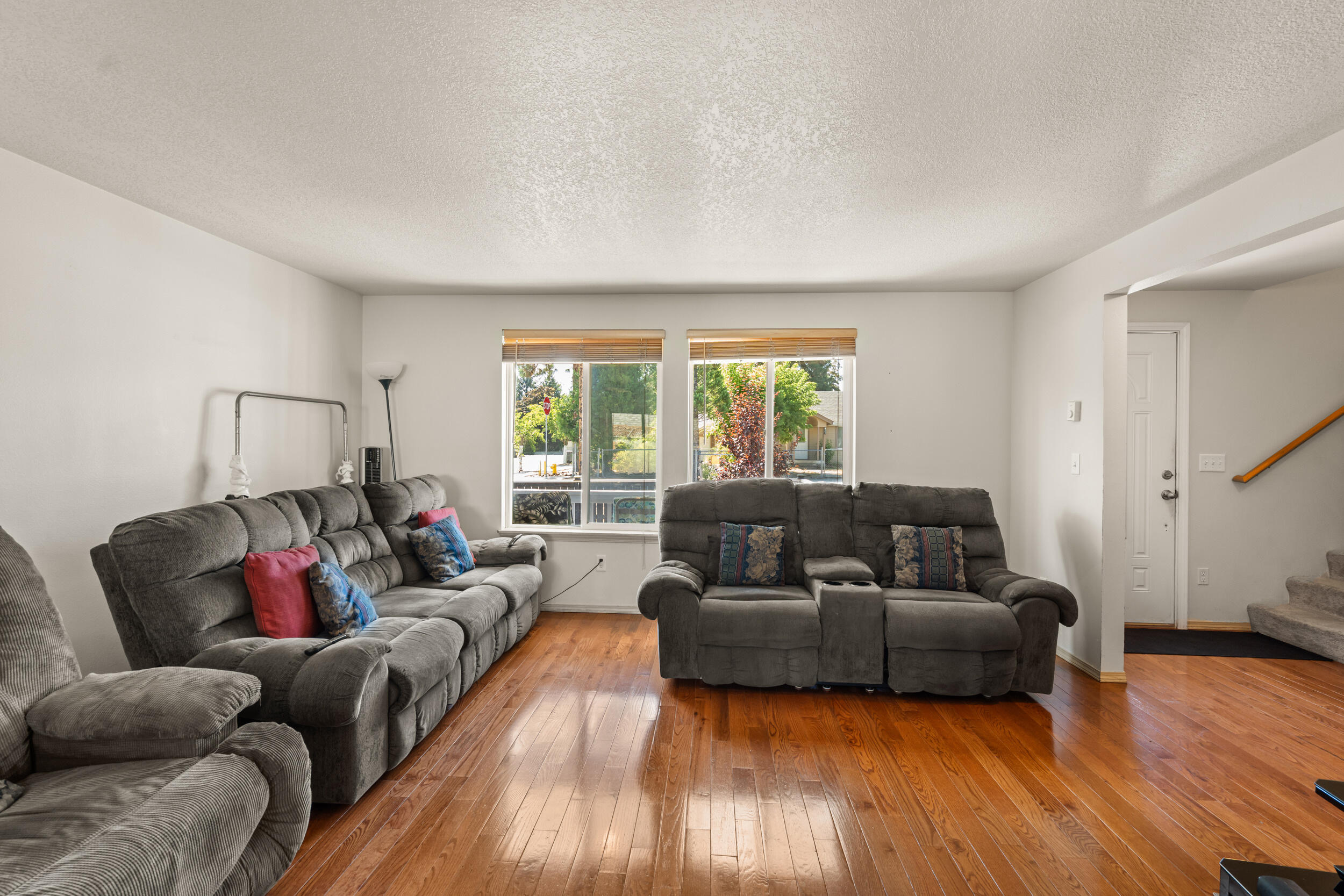 400 W 5th Street
