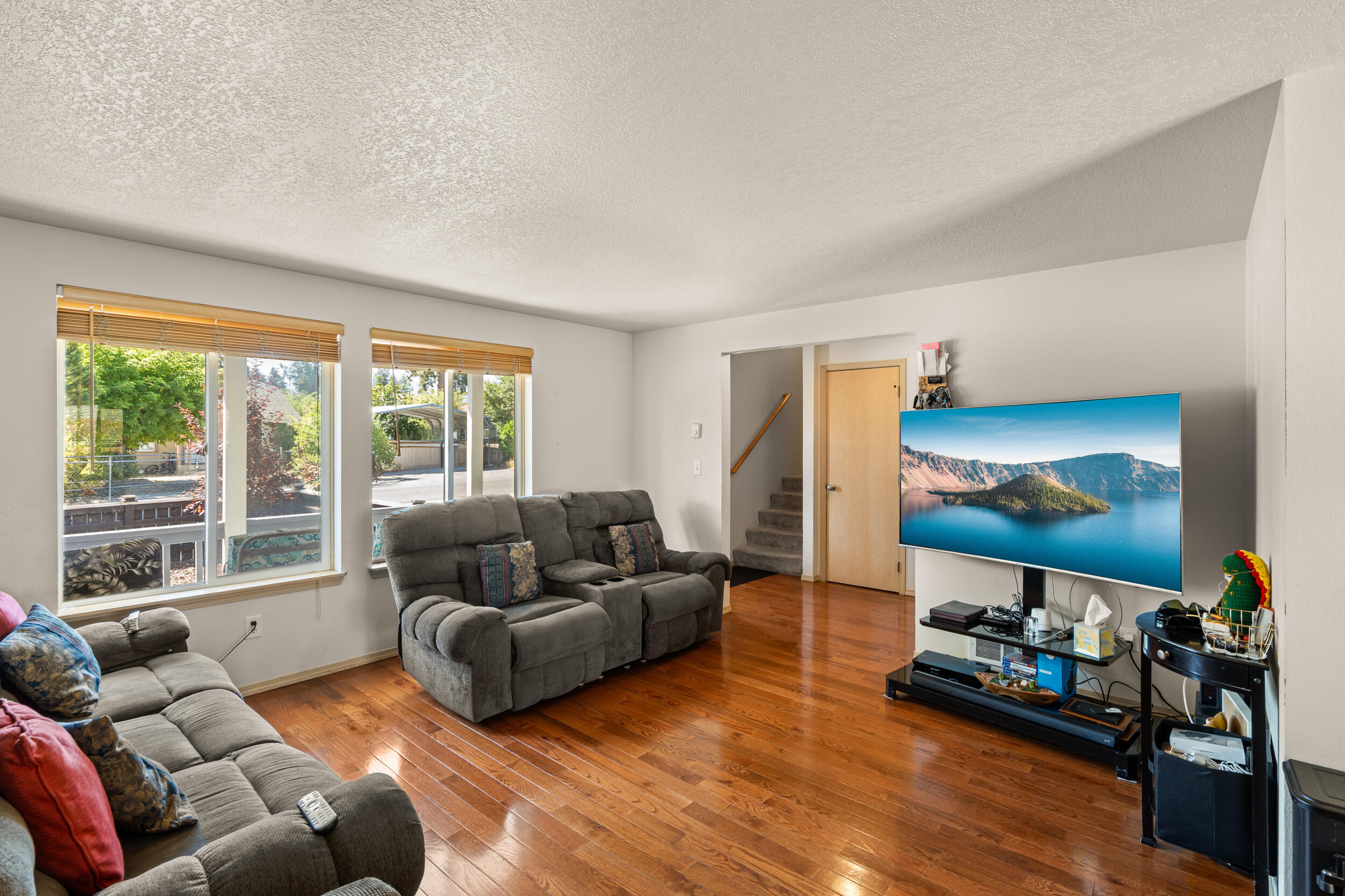 400 W 5th Street