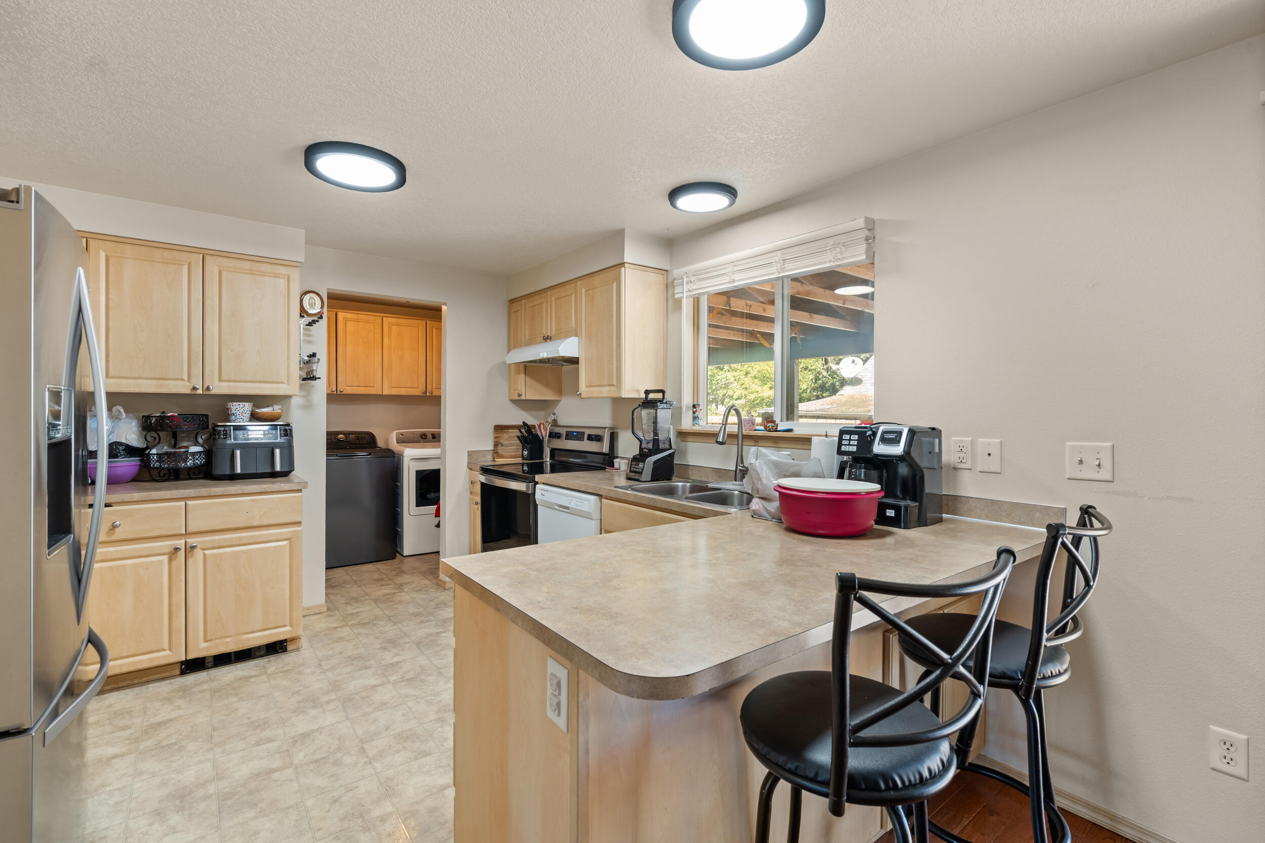 400 W 5th Street