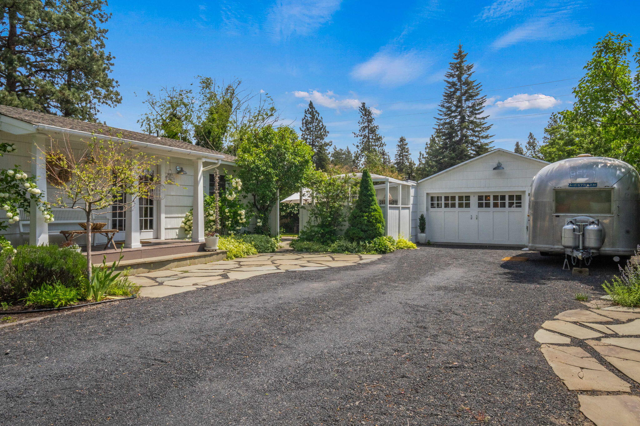 335 SW McKinley Avenue