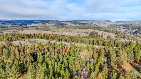 Tiny photo for 76545 Palmer Junction Road, Elgin, OR 97827 (MLS # 220212029)