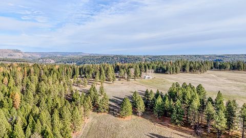 Photo of 76545 Palmer Junction Road, Elgin, OR 97827 (MLS # 220212029)