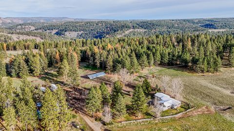 Tiny photo for 76545 Palmer Junction Road, Elgin, OR 97827 (MLS # 220212029)