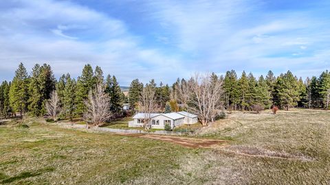 Tiny photo for 76545 Palmer Junction Road, Elgin, OR 97827 (MLS # 220212029)