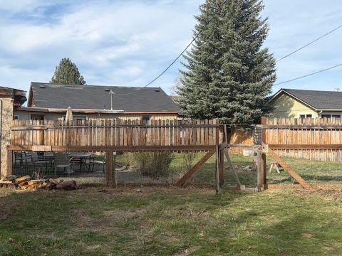 Tiny photo for 243 W Adams Avenue, Sisters, OR 97759 (MLS # 220217392)