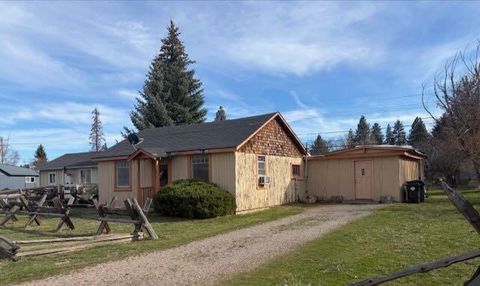 Tiny photo for 243 W Adams Avenue, Sisters, OR 97759 (MLS # 220217392)