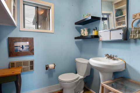 Tiny photo for 243 W Adams Avenue, Sisters, OR 97759 (MLS # 220217392)