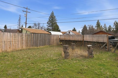 Tiny photo for 243 W Adams Avenue, Sisters, OR 97759 (MLS # 220217392)