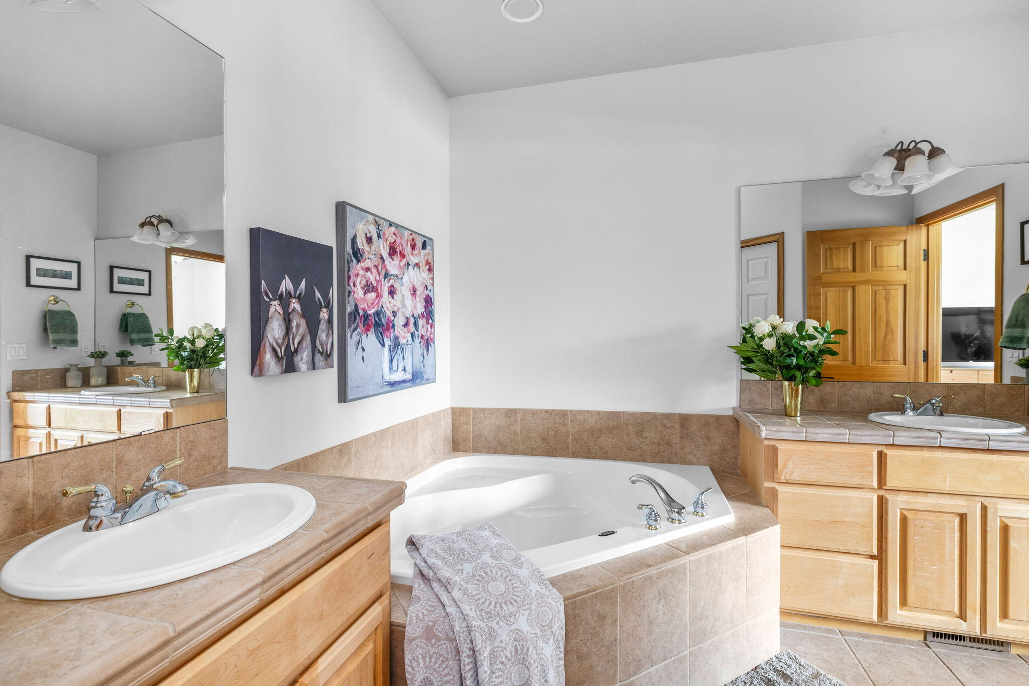 Broken Top - Residential