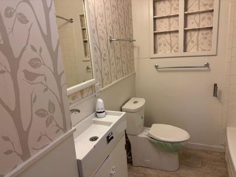 Tiny photo for 2473 Corona Avenue, Medford, OR 97504 (MLS # 220215156)